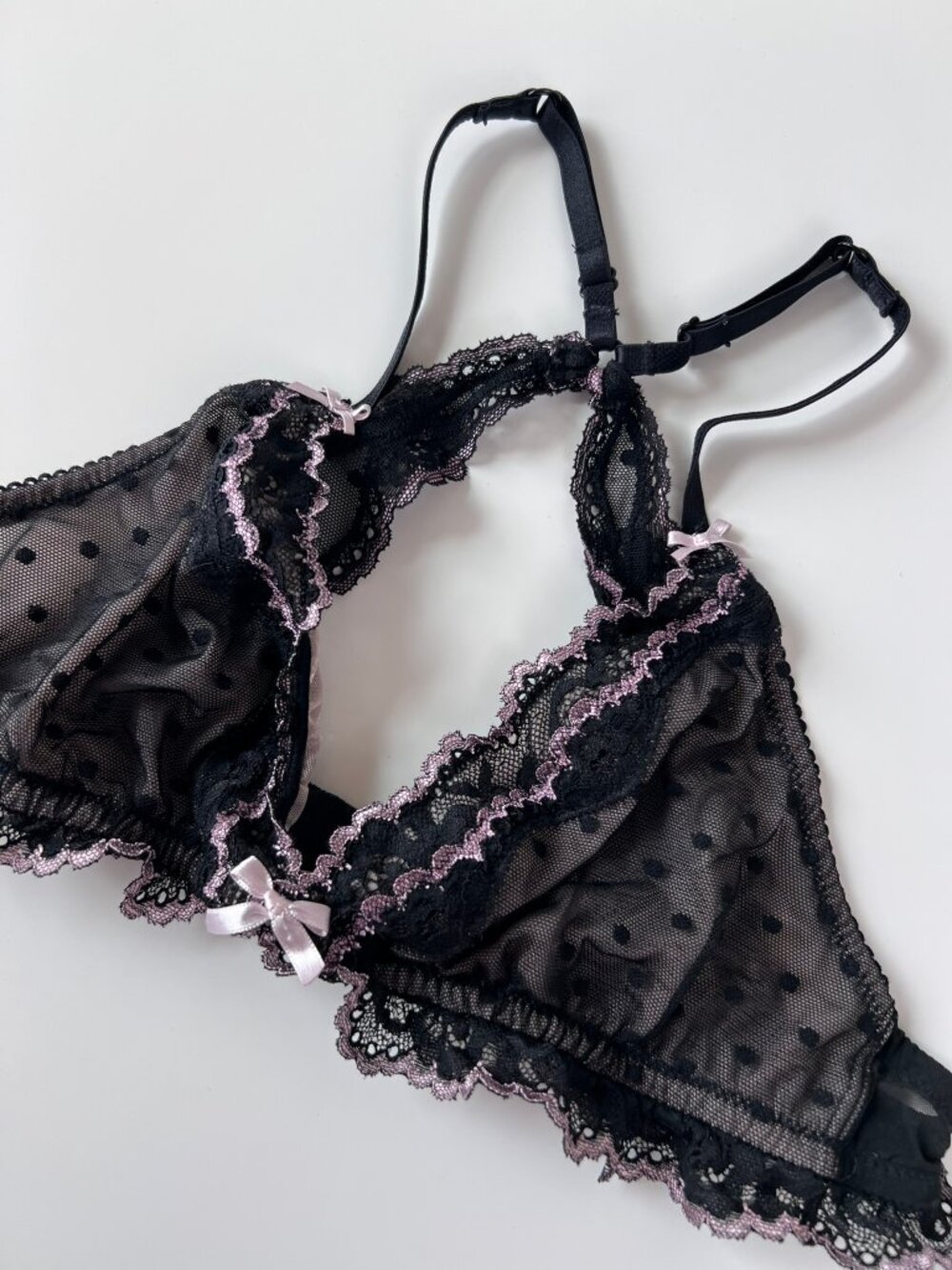Y2K Victoria's Secret Black Pink Lace Coquette Bralette size Medium